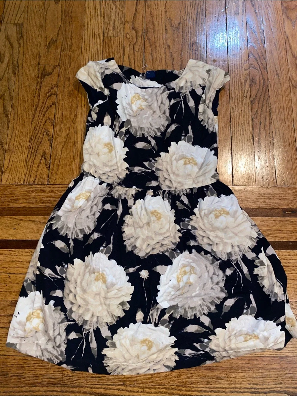 GAP Girls Black Dress with Large White Floral Print size XXL